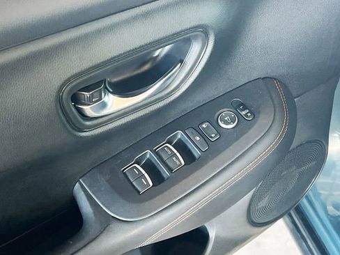 Used 2024 Honda HR-V Sport image 11