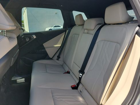 New 2026 BMW X3 xDrive30i w/ Premium Package AWD/4WD image 8