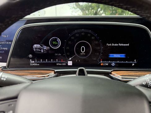 Certified 2023 Cadillac Escalade Premium Luxury AWD/4WD image 26