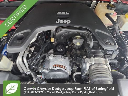 Certified 2020 Jeep Gladiator Overland AWD/4WD image 35