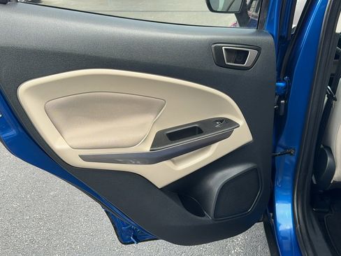 Used 2020 Ford EcoSport SE FWD image 18