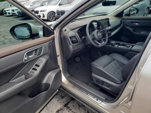 Used 2023 Nissan Rogue Platinum w/ Platinum Premium Package AWD/4WD image 9