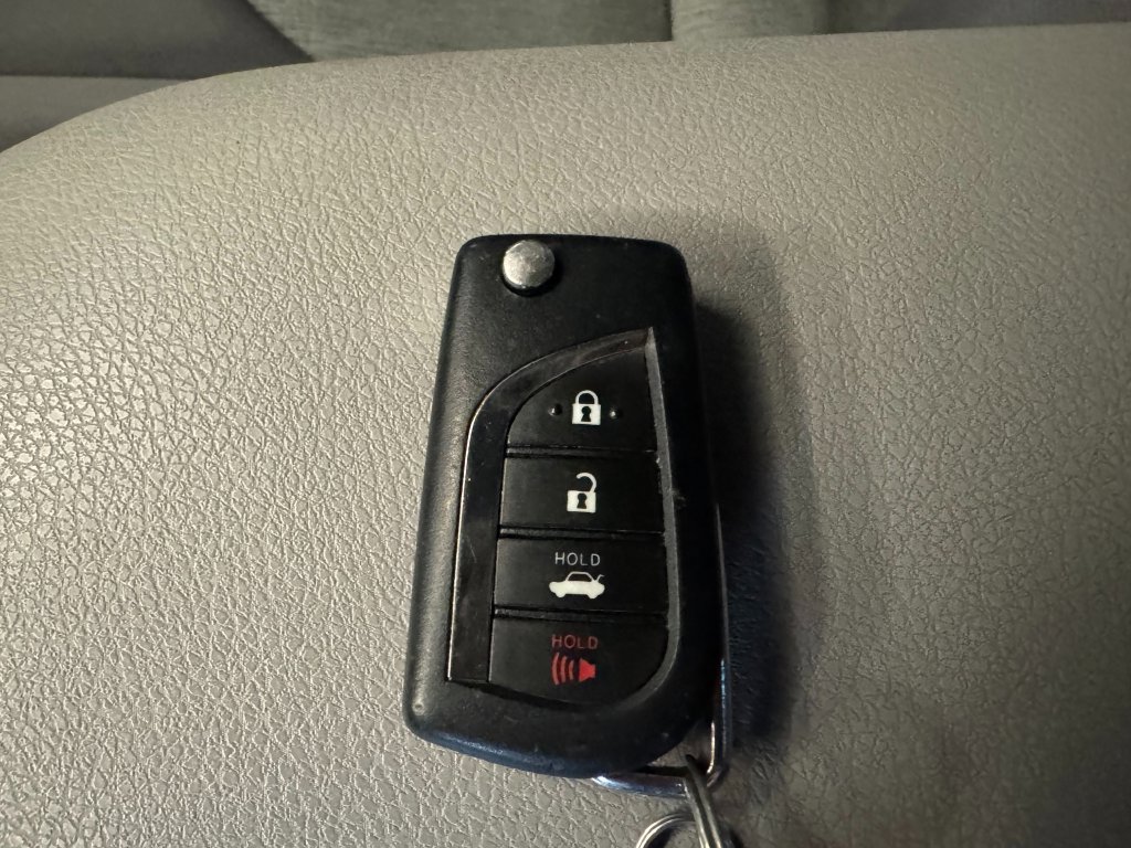 Used 2023 Toyota Camry LE AWD/4WD image 17
