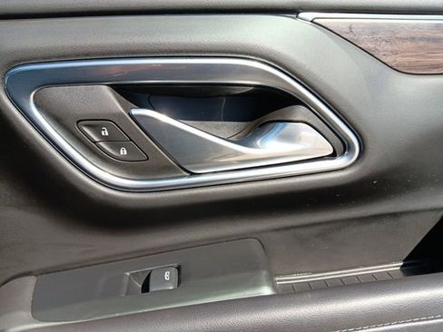 Used 2023 Chevrolet Tahoe Z71 w/ Luxury Package image 60