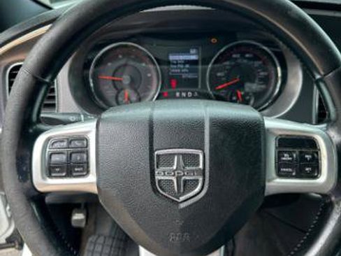 Used 2011 Dodge Charger SE w/ Connectivity Group image 13