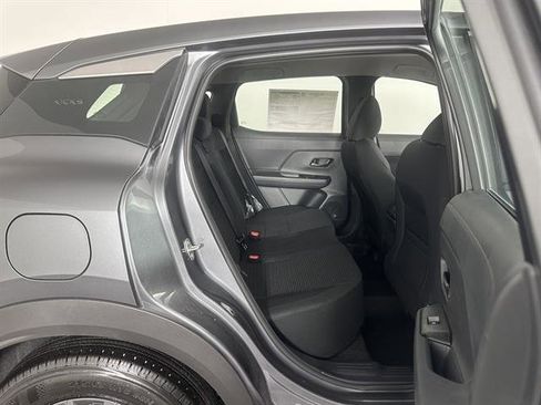 New 2025 Nissan Kicks SR image 12