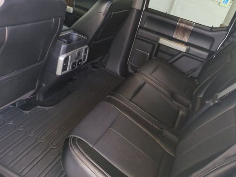 Used 2018 Ford F150 Lariat w/ Equipment Group 502A Luxury AWD/4WD image 13