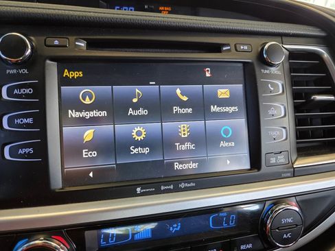 Used 2019 Toyota Highlander SE AWD/4WD image 59