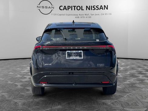 Used 2023 Nissan Ariya AWD image 6