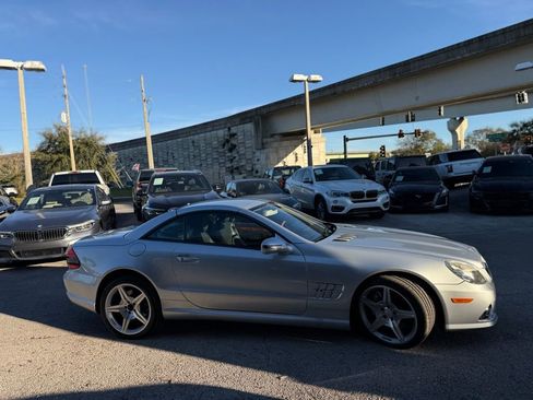 Used 2009 Mercedes-Benz SL 550 image 10