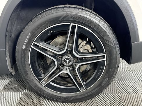 Used 2022 Mercedes-Benz GLA 250 image 35