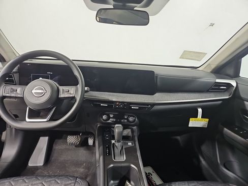 New 2026 Nissan Kicks SV image 13