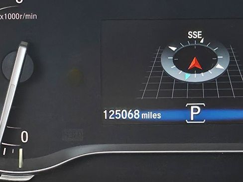 Used 2017 Honda Pilot Elite image 36