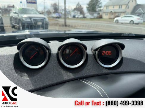 Used 2016 Nissan 370Z Touring Sport RWD image 17