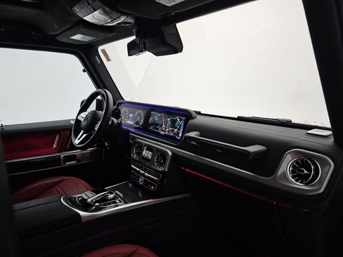 Used 2023 Mercedes-Benz G 550 image 13