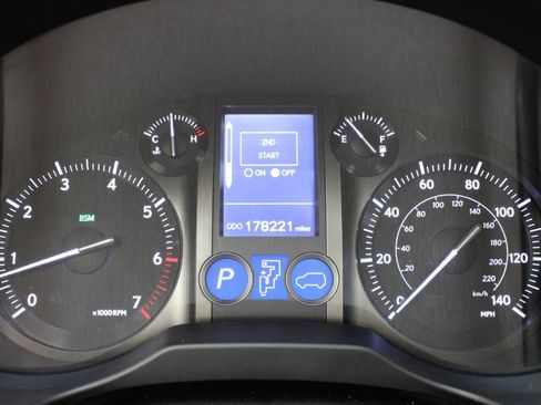 Used 2014 Lexus GX 460 w/ Premium Package AWD/4WD image 80