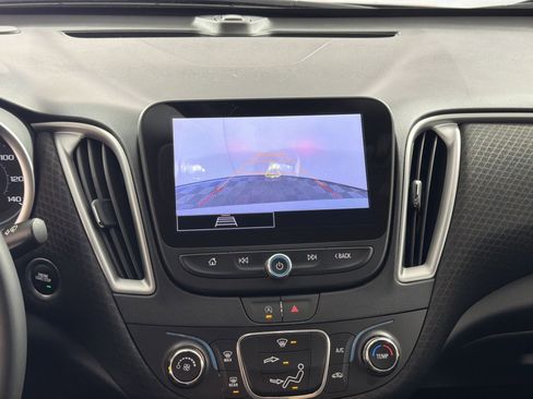 Used 2024 Chevrolet Malibu RS image 19