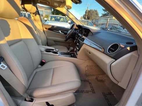 Used 2013 Mercedes-Benz C 300 4MATIC Sedan w/ Multimedia Pkg image 15