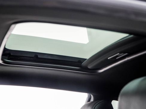 Used 2017 Chevrolet Camaro SS image 38