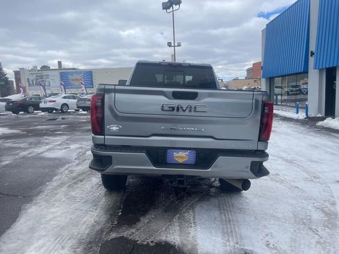 Used 2024 GMC Sierra 2500 Denali Ultimate image 6