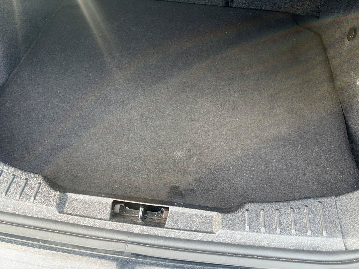 Used 2016 Ford Focus SE FWD image 22