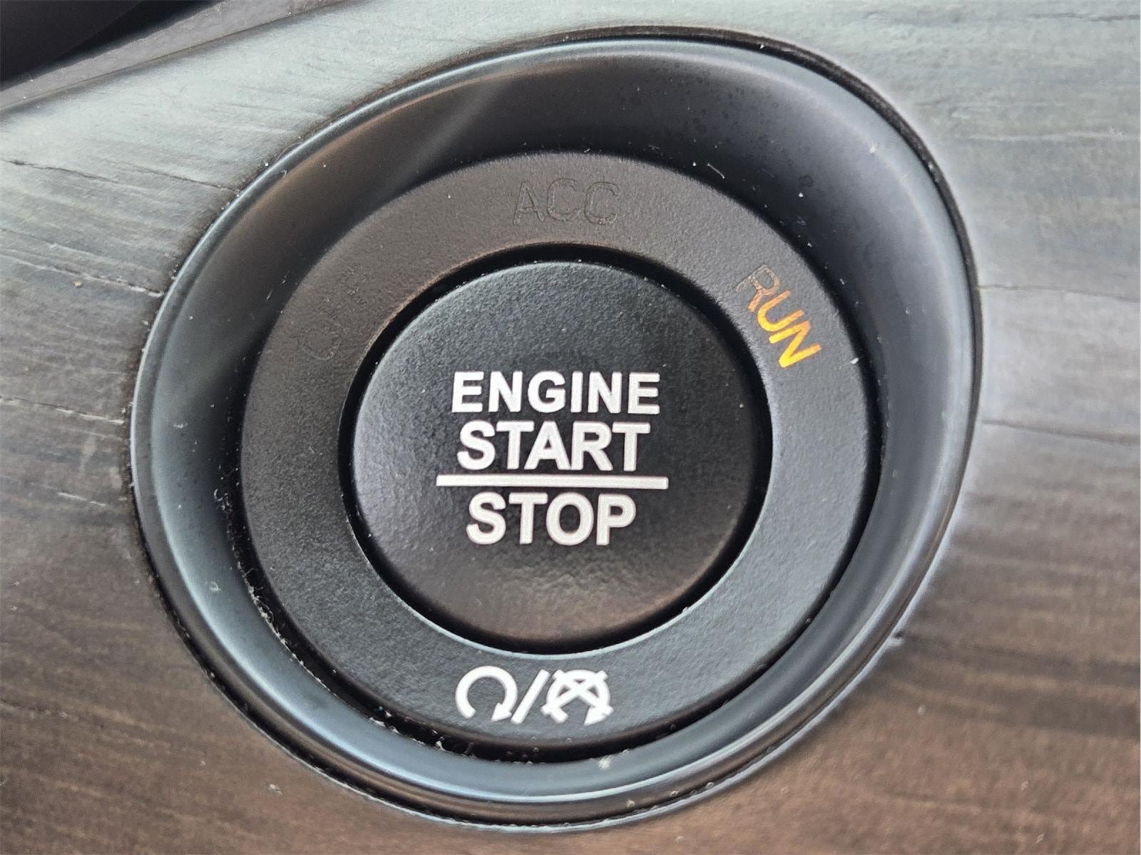 Used 2019 Jeep Grand Cherokee Overland RWD image 19