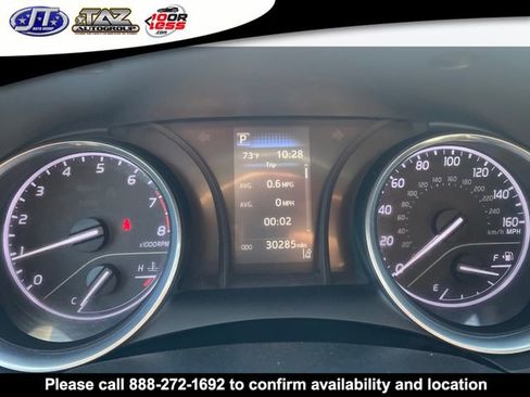 Used 2020 Toyota Camry LE image 17