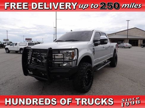 Used 2019 Ford F250 Lariat w/ Lariat Ultimate Package AWD/4WD image 1