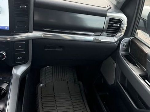Used 2021 Ford F150 Lariat w/ FX4 Off-Road Package AWD/4WD image 30