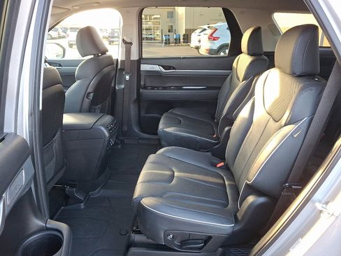 Used 2024 Hyundai Palisade SEL w/ Premium Package image 10