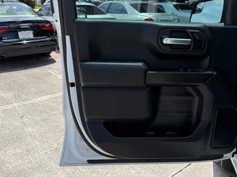 Used 2025 Chevrolet Silverado 1500 Custom w/ Turbomax Blackout Package RWD image 14