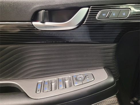 Used 2024 Hyundai Palisade Calligraphy image 29