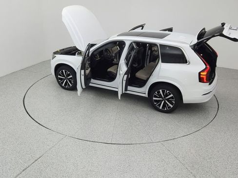 New 2026 Volvo XC90 B5 Core image 20