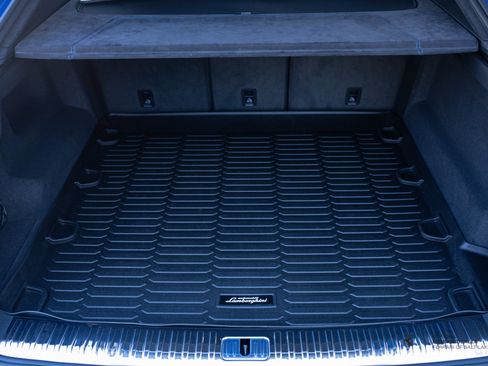 Used 2022 Lamborghini Urus image 8