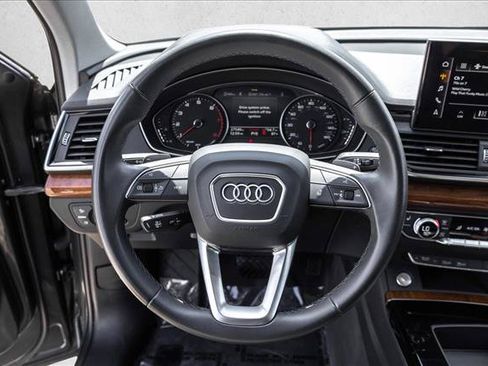Used 2023 Audi Q5 2.0T Premium w/ Convenience Package AWD/4WD image 13