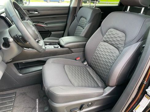 Certified 2022 Nissan Pathfinder SV AWD/4WD image 7