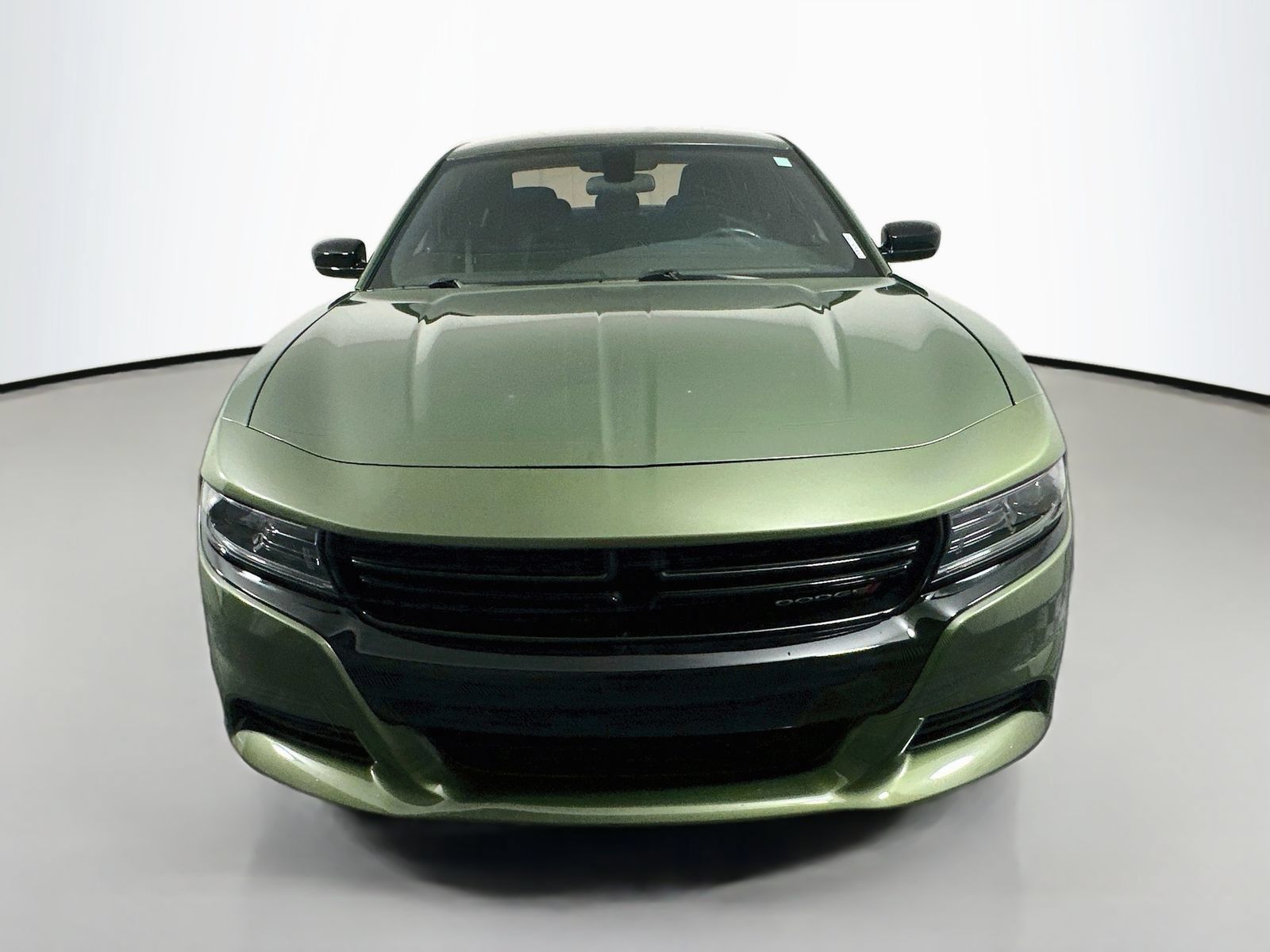 Used 2023 Dodge Charger SXT w/ Blacktop Package RWD image 2