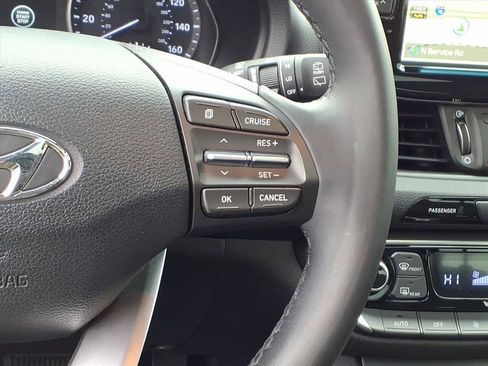 Used 2018 Hyundai Elantra GT w/ Tech Package 03 image 19