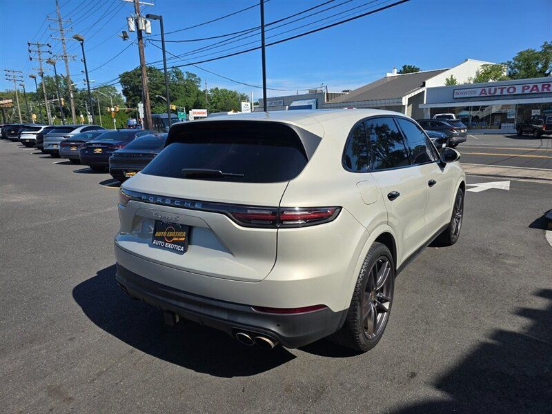 Used 2020 Porsche Cayenne S AWD/4WD image 3