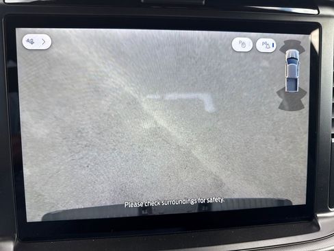 Used 2025 Ford F150 Lariat w/ Equipment Group 501A Mid image 26