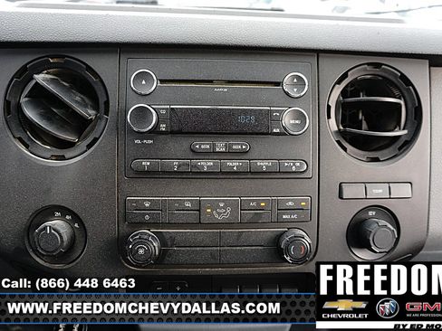 Used 2015 Ford F550 4x4 Crew Cab Super Duty image 13