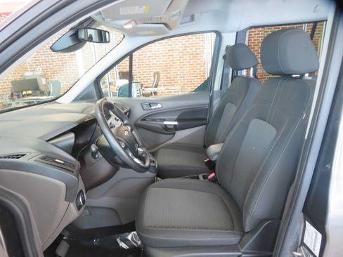 Used 2020 Ford Transit Connect XLT FWD image 15