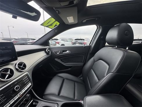 Used 2020 Mercedes-Benz GLA 250 GLA 250 image 28