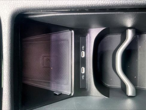 Certified 2022 Volkswagen ID.4 Pro image 25