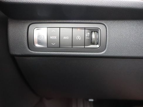 New 2026 Chevrolet Traverse Z71 w/ Enhanced Driving Package AWD/4WD image 18