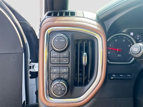 Used 2023 Chevrolet Silverado 2500 High Country w/ LPO, Hitch Package image 14