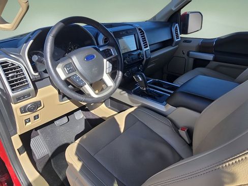 Used 2016 Ford F150 Lariat w/ Equipment Group 501A Mid image 27