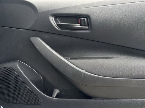 Used 2024 Toyota Corolla LE image 27