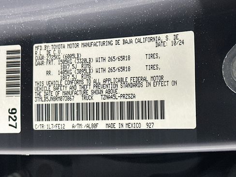 Used 2024 Toyota Tacoma TRD Sport AWD/4WD image 12