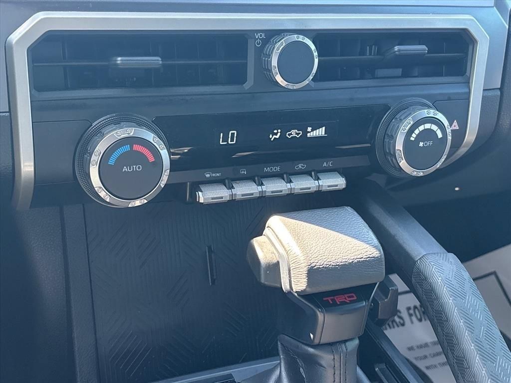 Used 2024 Toyota Tacoma TRD Sport RWD image 31